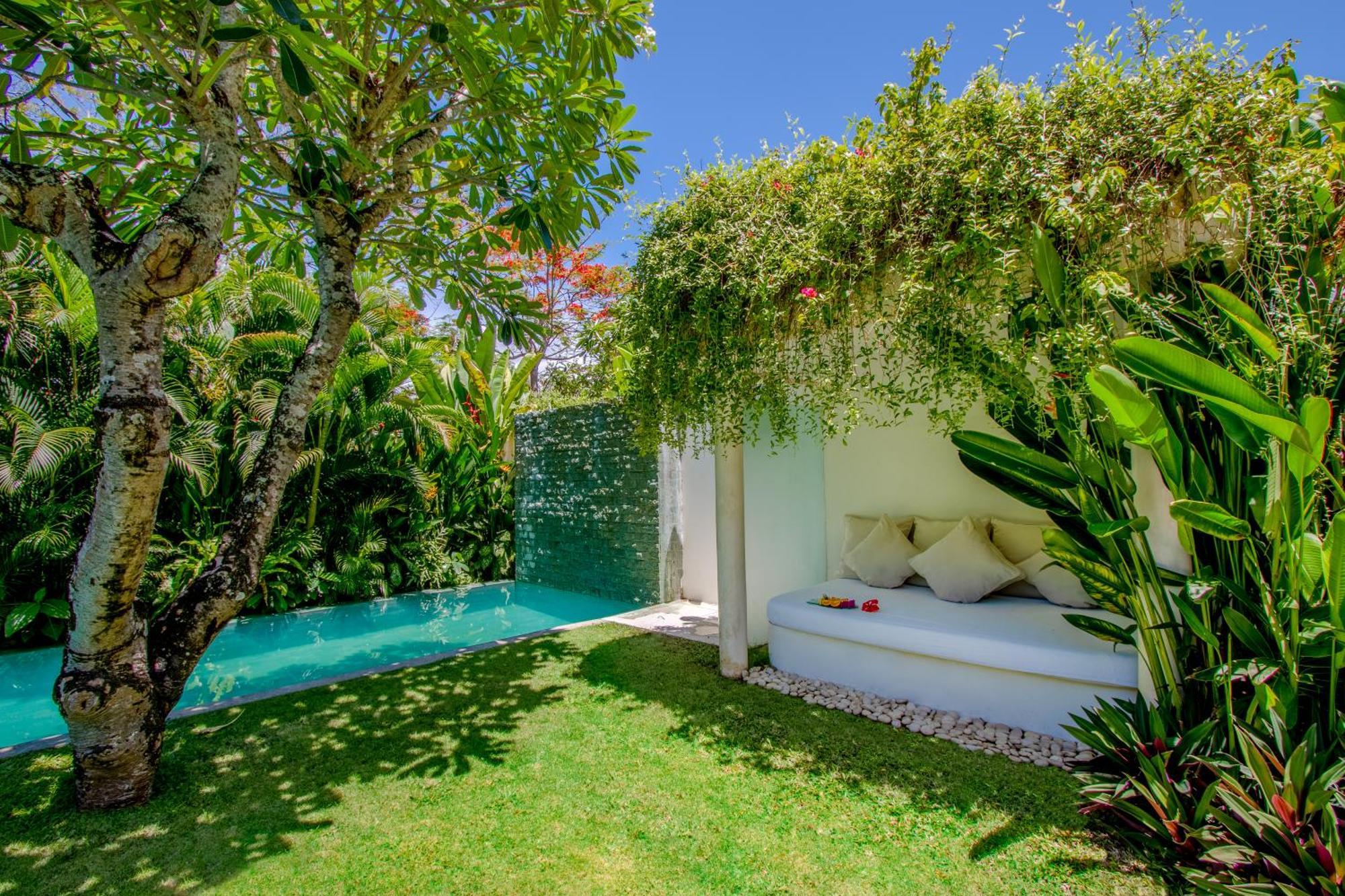 Eden The Residence At The Sea Seminyak Exterior foto