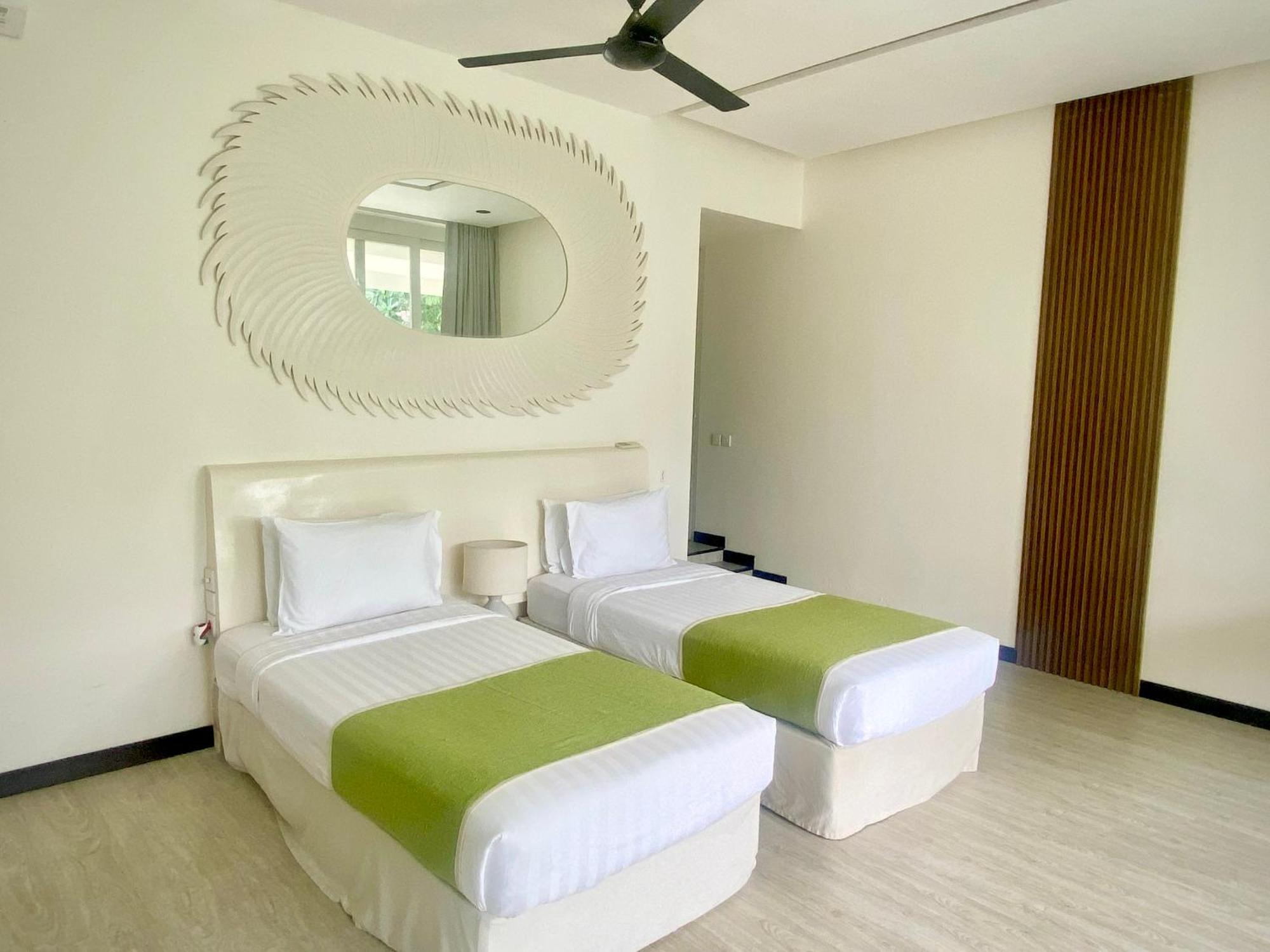 Eden The Residence At The Sea Seminyak Exterior foto